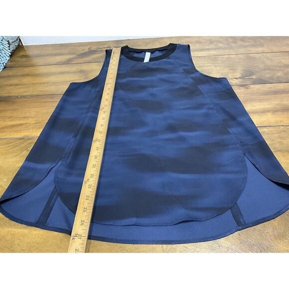 Athleta Top Womens S Blue Black Blurred Camo Zephyr Tank Sleeveless Curved Hem - Picture 5 of 8